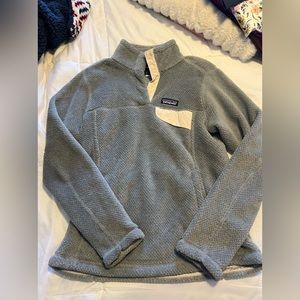 Women’s Patagonia pullover size small
